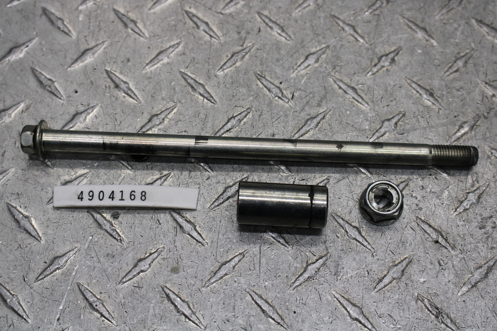 1988 Honda Elite 50 SB50 FRONT WHEEL RIM AXLE PIVOT BOLT 44301-147-000