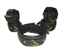 BDSM Bondage Set Leder Fesselset Handfesseln Fußfesseln Halsband gepolstert Gold