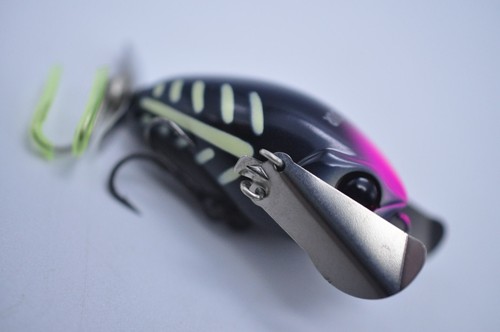 Jackall Micro Pompadour Noisy Topwater 42mm 6.5g Black Bone Excellent - Picture 3 of 5