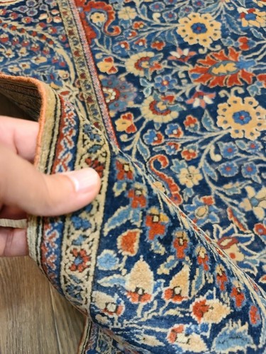 Circa 1880s handwoven Faraghan rug ESTATE SALE size 4'5"×6'5" collectable item - Picture 5 of 12