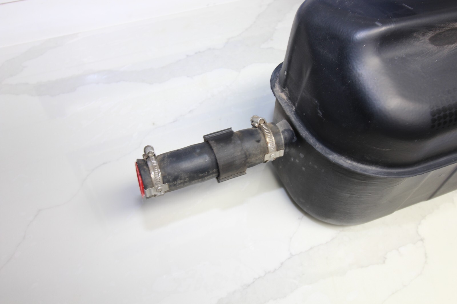 17-21 AUDI R8 V10 PLUS RWS OEM  FUEL TANK PASSENGER RIGHT 4S0201021