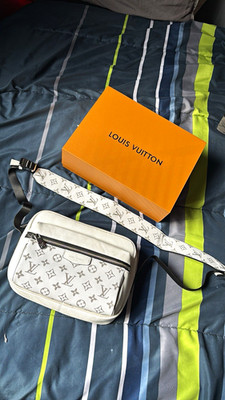 Louis Vuitton White/Gray Monogram Zip Crossbody Bag w/ Detachable Strap