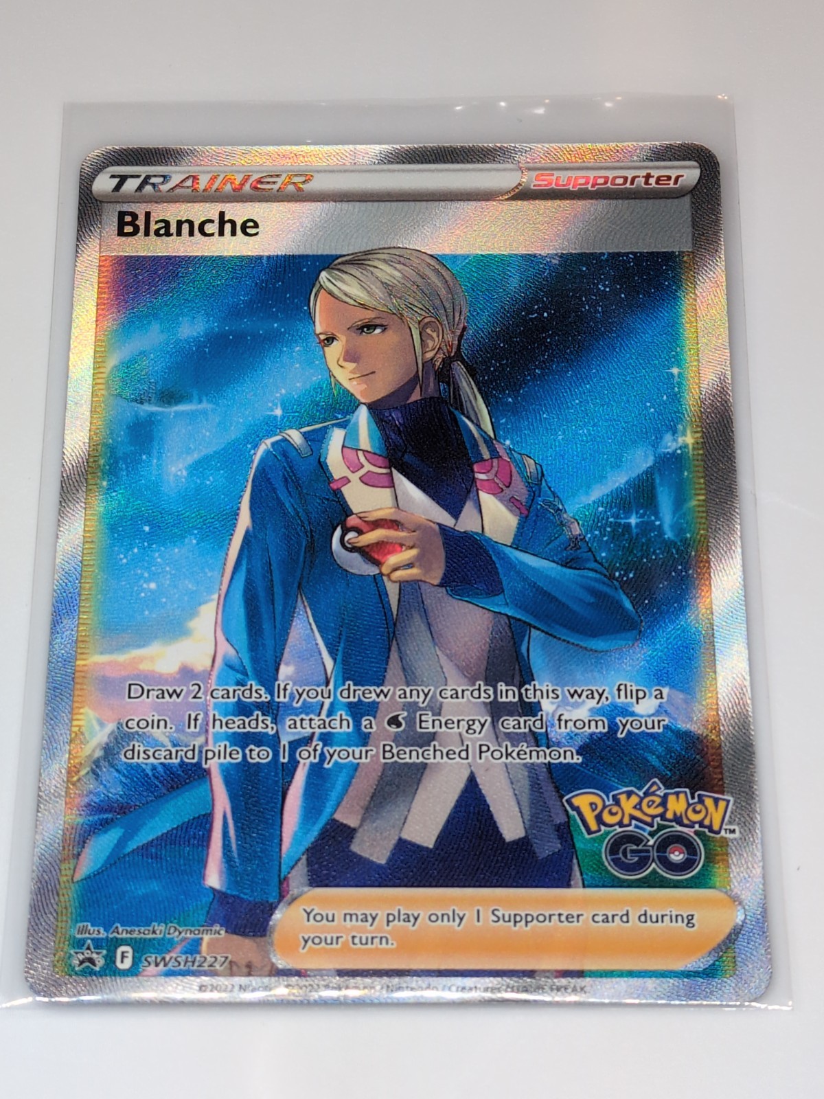 Pokemon SWSH227 Holo Promo Cards Blanche, Sword & Shield Black Star