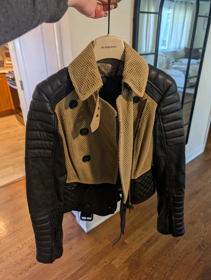 Chaqueta de moto Burberry Prorsum de cuero negro y malla beige superpuesta talla 36 nueva con etiquetas Foto 2 de 4