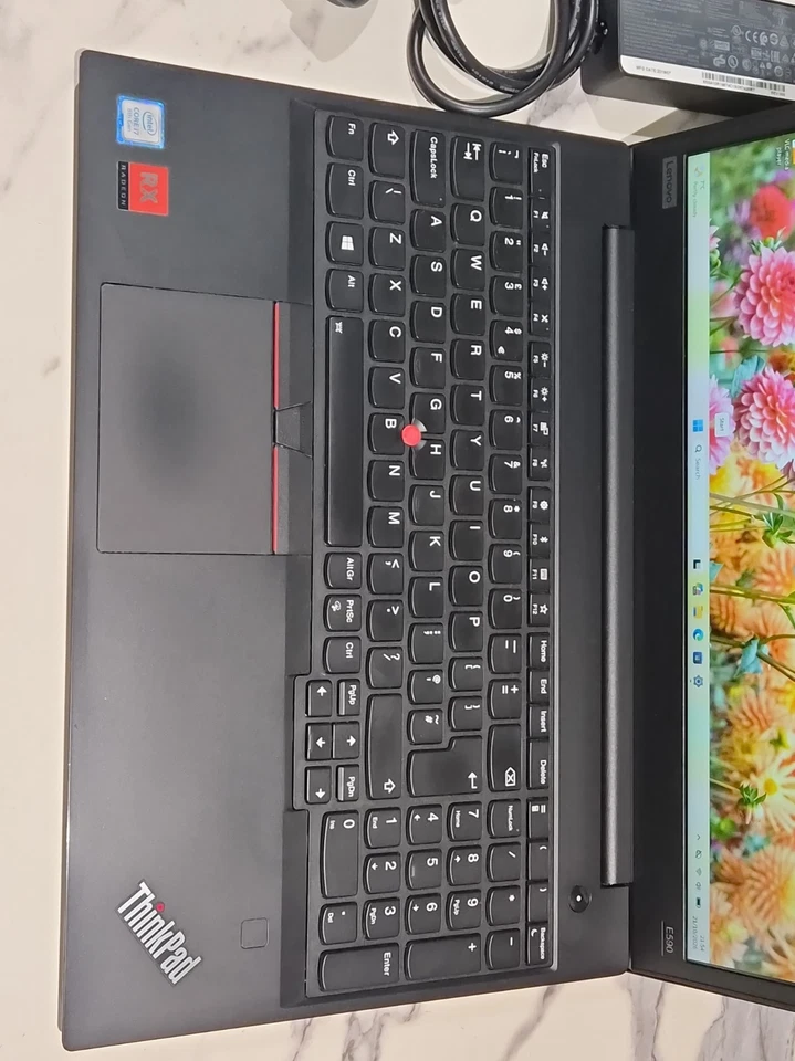 Lenovo ThinkPad E590 · i7-8565U · 16GB · 500GB, photo 2 of 5