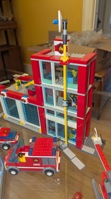 LEGO City Fire Station 60004 4429 Set Minifigures Vehicles Manual Incomplete