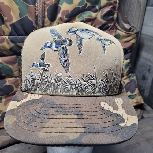 Vintage ElkMont Camo Puffer Vest And Vintage Camo Duck Trucker Hat Snapback Hunt - Picture 5 of 14