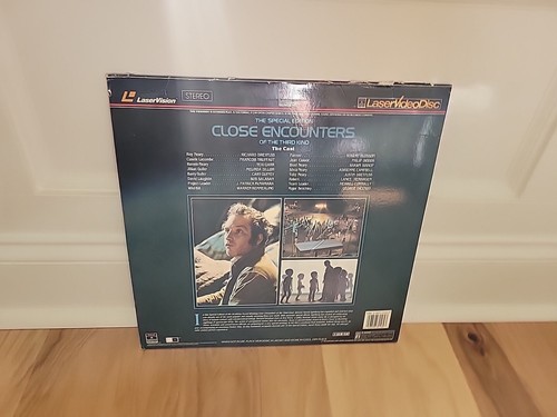 The Special Edition Close Encounters of the Third Kind on 2 LaserDisc - Picture 2 of 5