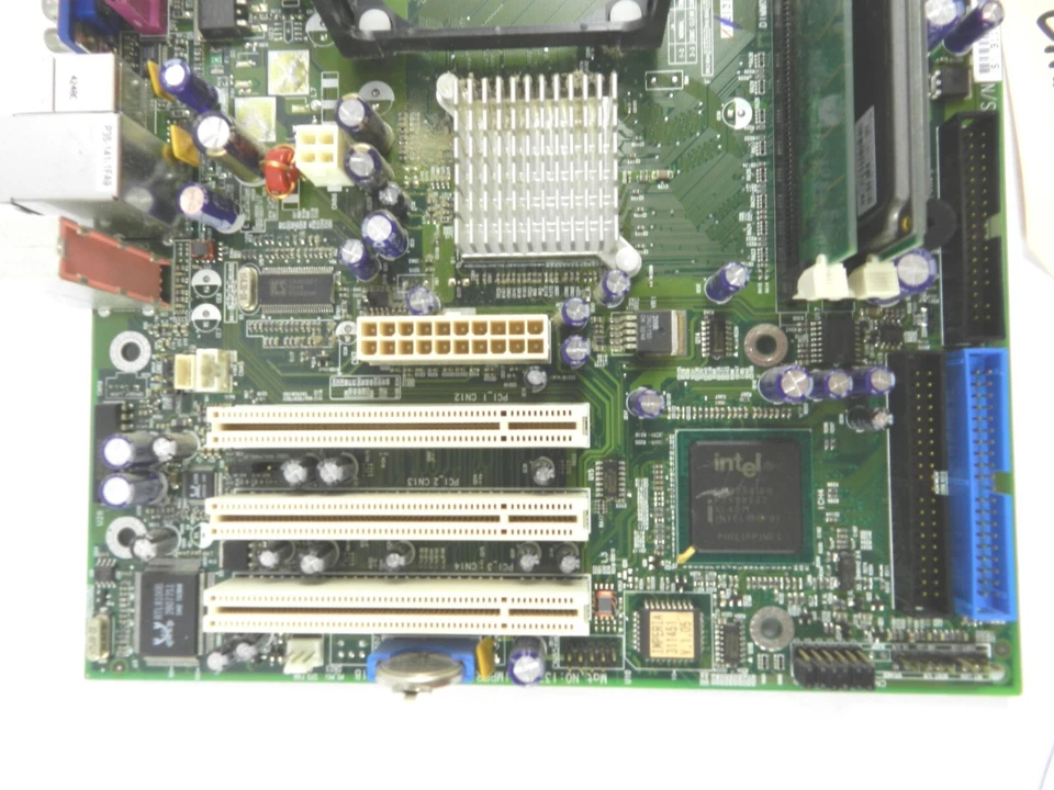 eMachines 137001 Motherboard 640 MB RAM  Intel '02 Celeron  2 GHZ D121 - Image 2 of 4