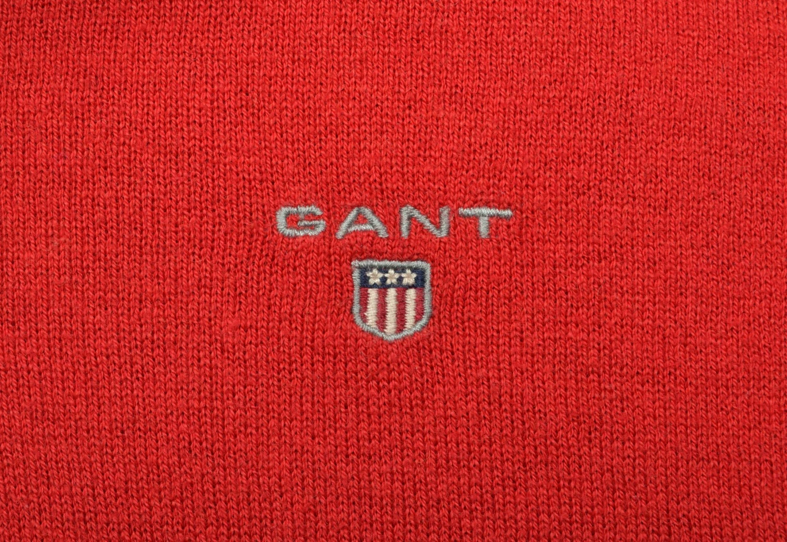 Men's GANT Red V Neck Cotton/Wool Jumper Size Medium P-P 21.5" VGC
