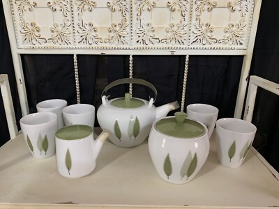 Noritake Nippon MCM Toki Kaisha Wakasugi Sake Tea Set