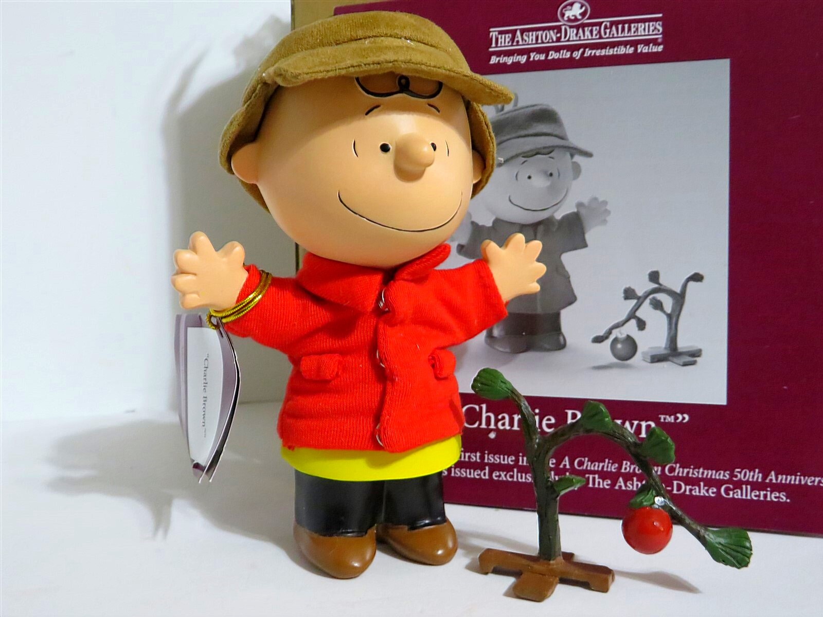 SNOOPY Charlie Brown Ashton Drake Peanuts 50th Anniversary Collectible 2016