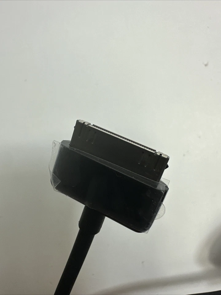 AT&T 30 pin car charging cable for Apple iPhone - Image 4 of 4