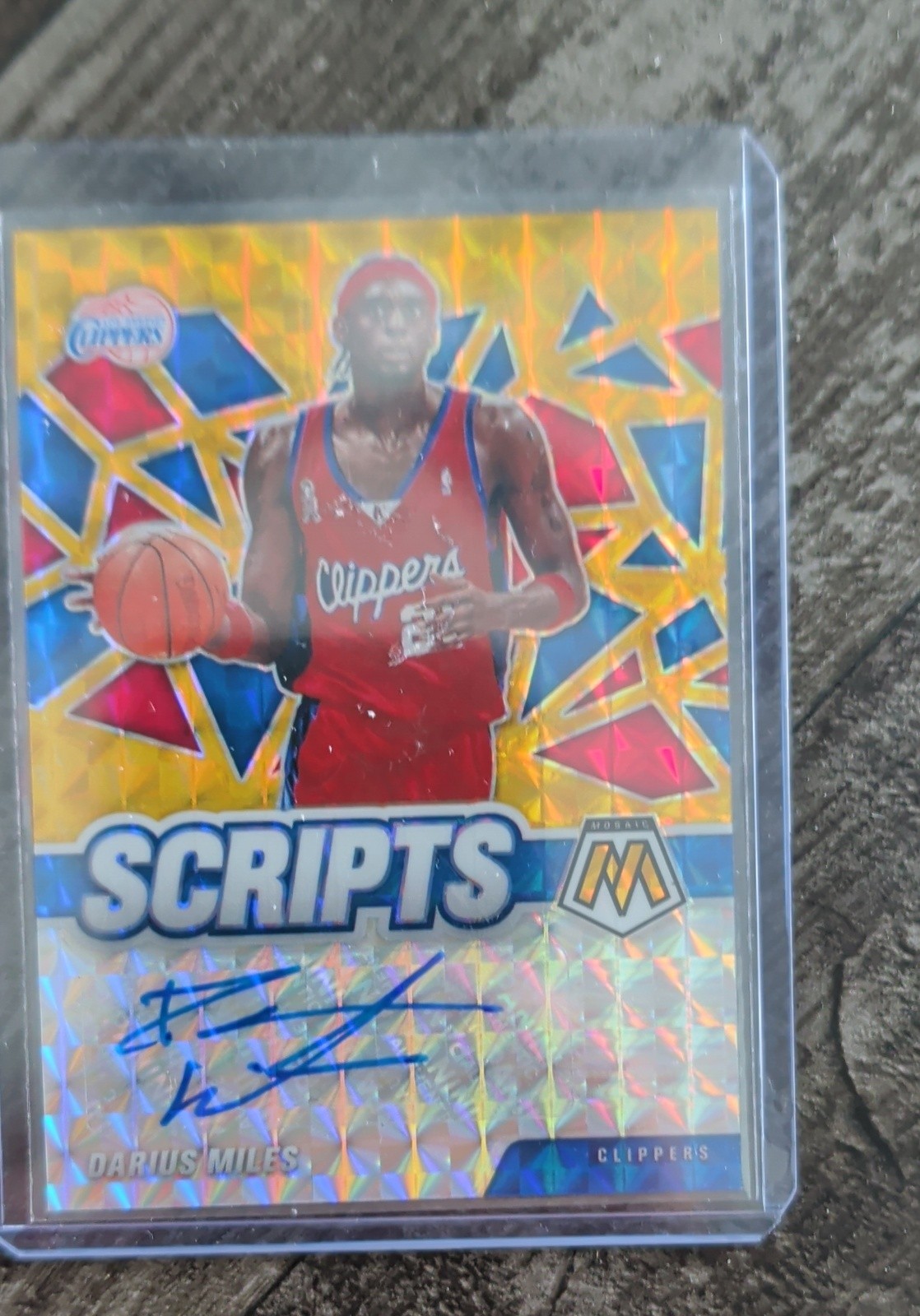 2020-21 Panini Mosaic - Scripts Darius Miles #SC-DMI Gold Prizm (AU)