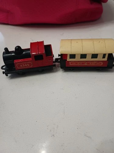 Vintage Matchbox Train Engine and Box Lesney England Diecast Toy Set of 2 Train