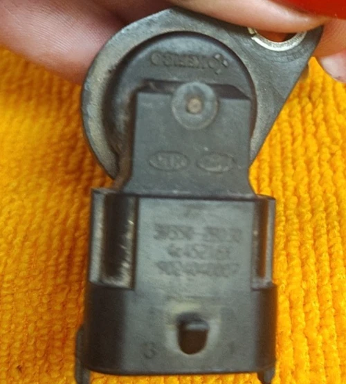 Sensor de posición del árbol de levas Hyundai Accent 2015-2017 Foto 2 de 4