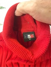 Beautiful Preowened Red Ribbed Turtleneck Sweater size medium