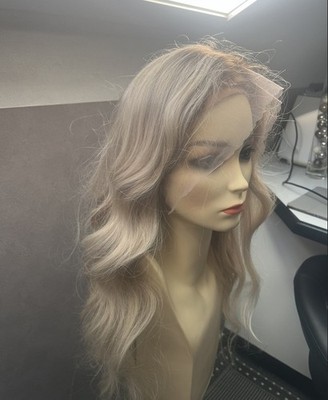 22'' Ombre Blonde Body Wave 100% Echthaar Perücke 13x4 Lace Front Wig