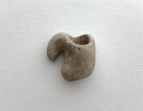 Taza Natural Bruja Playa Piedra Tubo Largo Letra r Holey Rock Adder Fairy Wish EE. UU. - Imagen 4 de 17