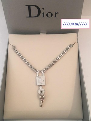 dior necklace padlock