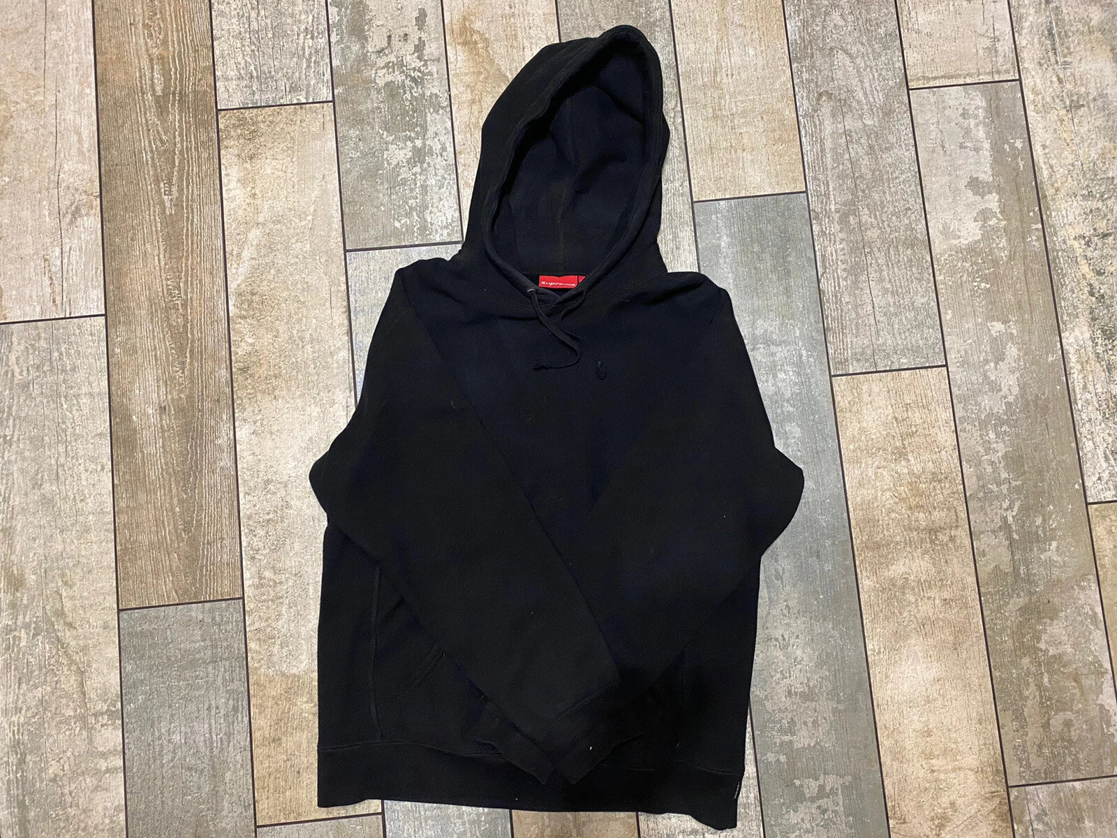 Felpa con cappuccio oversize Supreme nera (taglia M)