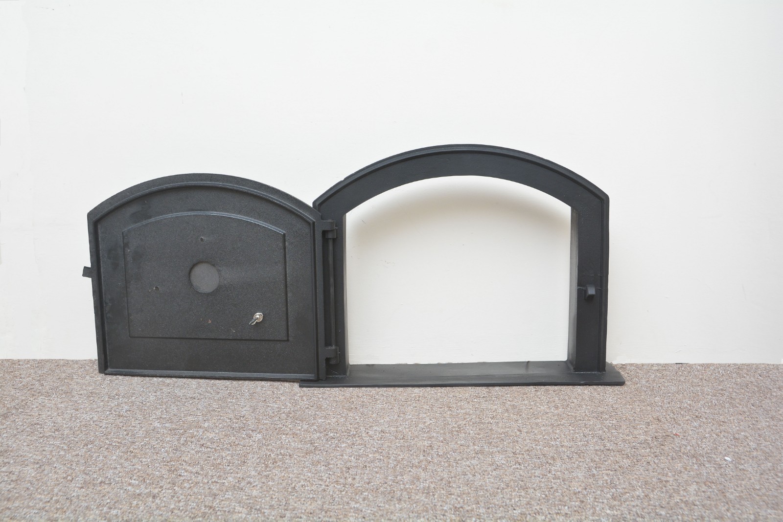 58.5 x 43 cm cast iron fire door clay bread oven doors pizza with