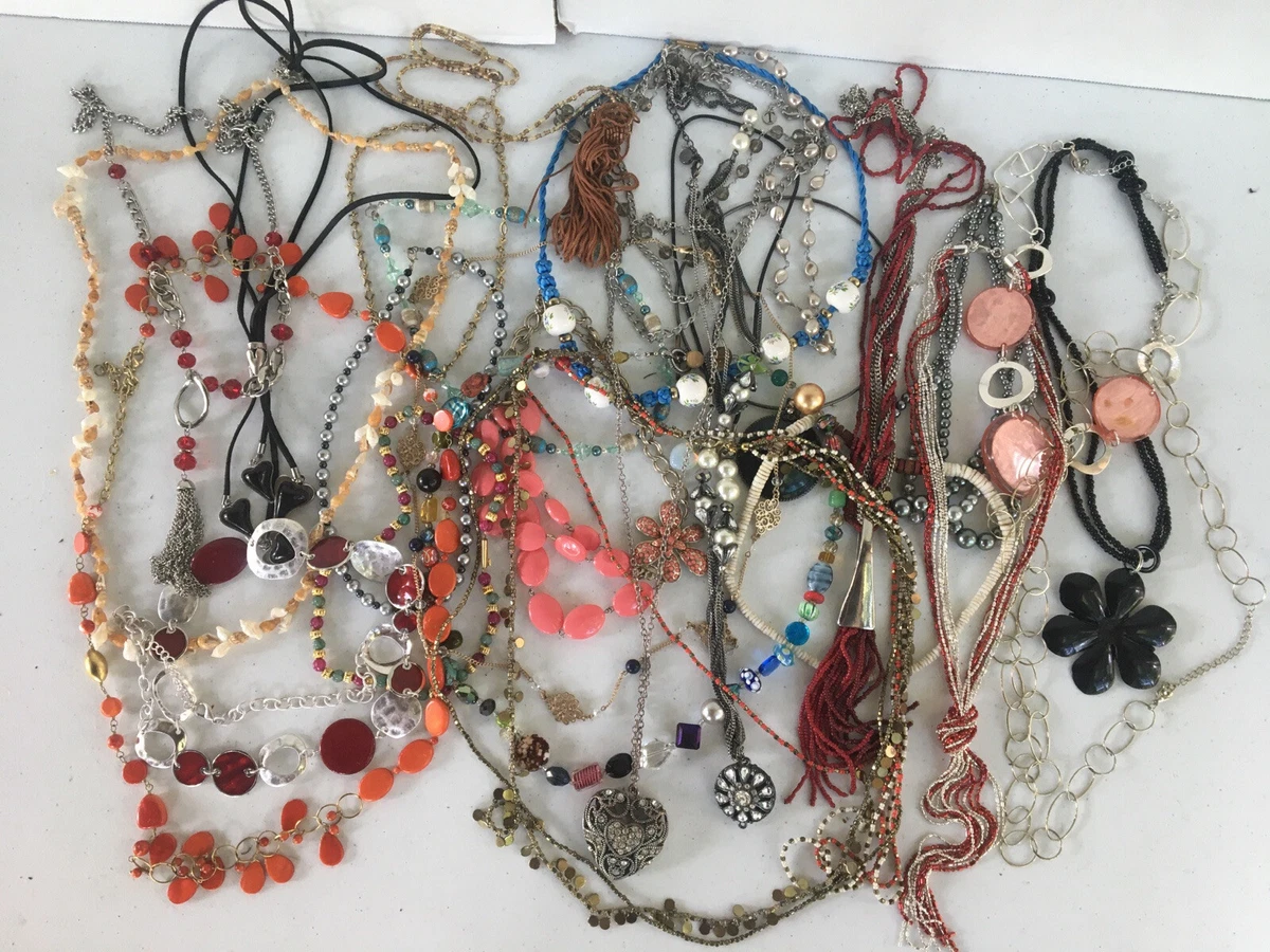 Lot of Mix Necklaces Assorted Styles Sizes Colors Chains 2.14 Lbs Bulk Jewelry