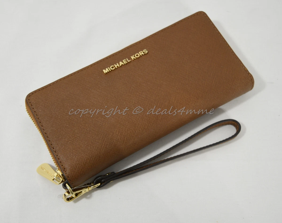 Jet Set Travel Saffiano Leather Continental Wallet