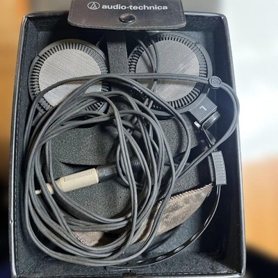 [1970s] audio-technica wired headphones