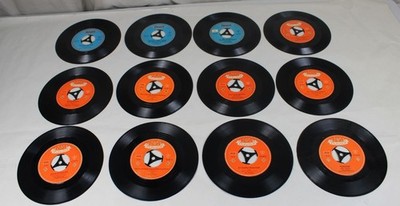 C20/ 12 ältere Singles - 1960er/70er/80er Jahre - Schlager+Klassik - 416 Gr /176