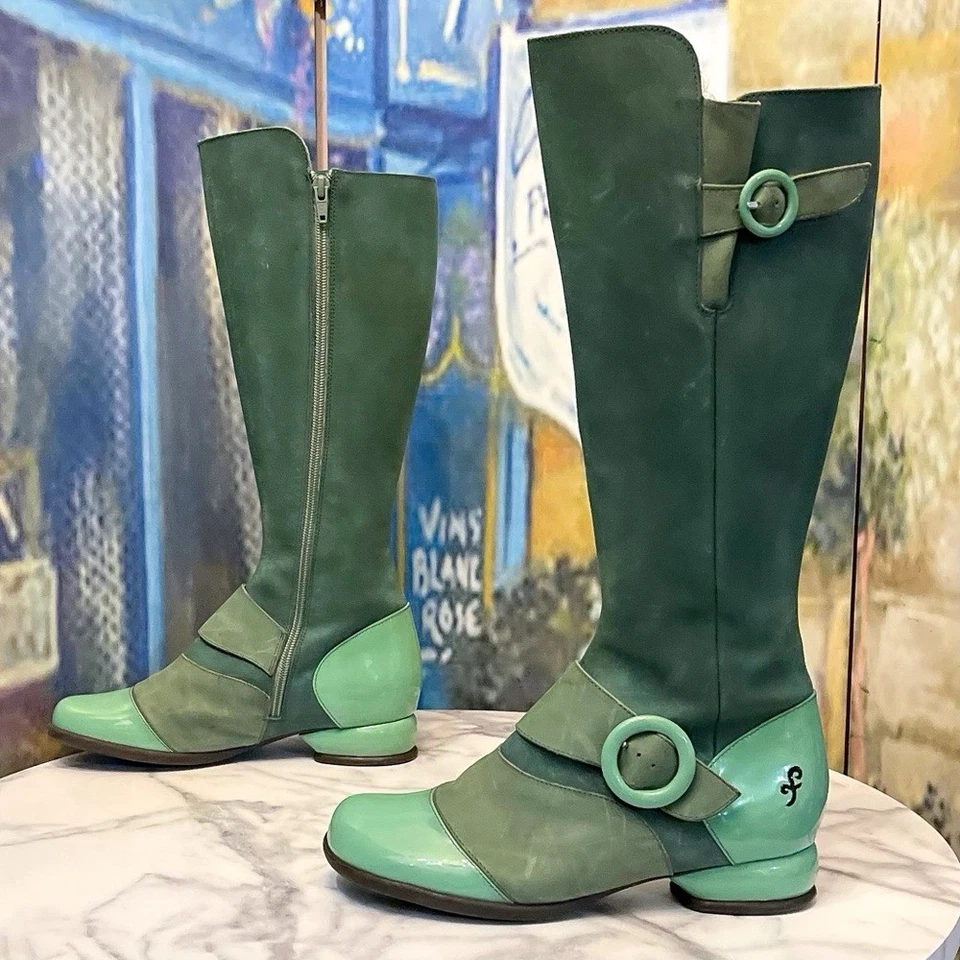 Botas John Fluevog Fellowship Carol Altas Cuero Hebilla Cremallera Verde 7.5 Usadas en Excelente Condición Foto 4 de 4