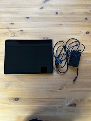 Microsoft Surface Pro 9   gut
