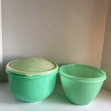 Tupperware 1424-5 Lettuce Keeper Crisper Bowl Green & Clear Domed Lid-extra Bowl