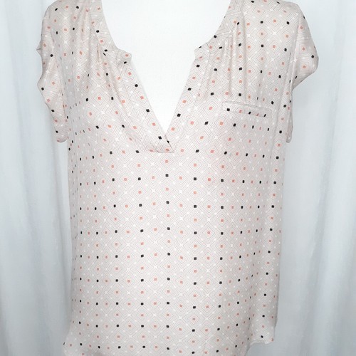 Joie 100% Beige Silk Cap Sleeve V-Neck Blouse Geometric Print Sz M New W/O Tags - Picture 3 of 8