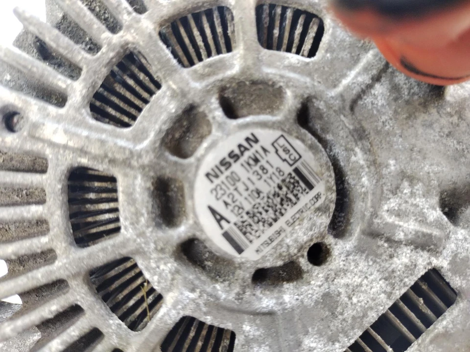 Б/у генератор переменного тока подходит: 2012 Nissan Juke класса A - Изображение 3 из 4