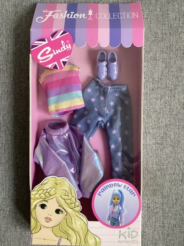 KID KREATIONS Nueva Muñeca Sindy Colección de Moda Arco Iris Estrella Conjunto Nuevo en Caja - Imagen 4 de 4