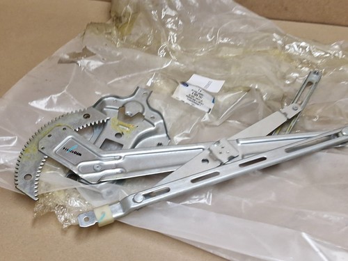 Ford Ranger Electric Window Regulator Drivers Side 2002-2006 4529741 Genuine NEW