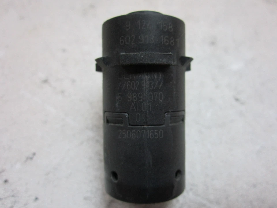 nn70527 BMW 528i 535i 525i 2006 2007 2008 2009 2010 Bumper Parking Sensor ORIGIN - Image 3 of 4