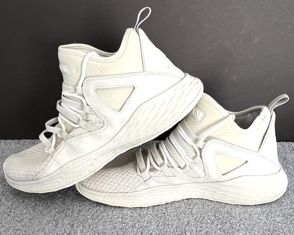 NIKE JORDAN FORMULA 23 Light Bone Basketball Trainer 881465 NIKE JORDAN FORMULA 23 Light Bone Basketball Trainer 881465