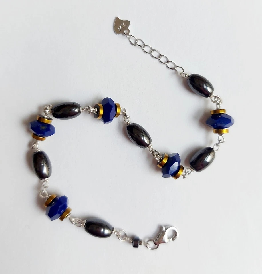 Bracciale in argento 925 con ematite a chicco di riso e lapislazzuli sfaccettati - Immagine 2 di 4