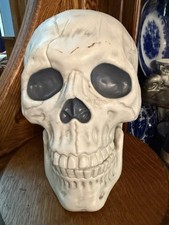 Large Skull By Hyde Eek Boutique W/ Hinged Jaw Indoor/ Outdoor NWT - 10 Tall