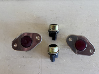 DETOMASO PANTERA 71 74 PARTS: DOOR JAMB SOCKETS