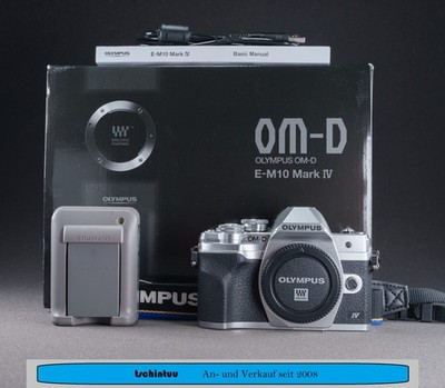 Olympus OM-D E-M10 Mark IV 20,3MP Silber 3.000 Auslösungen OVP Sehr Gut