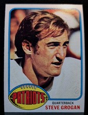 1976 Topps Steve Grogan #376 New England Patriots NMT-MT