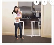 LIBERTY XTRA STAY OPEN HALLWAY GAT Color: WHITE BRAND NEW (BOXED NEVER OPENED)