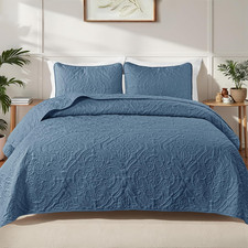 Quilt Set Oversized King Size with 2 Pillow Shams, Lightweight Grayish Blue Quil