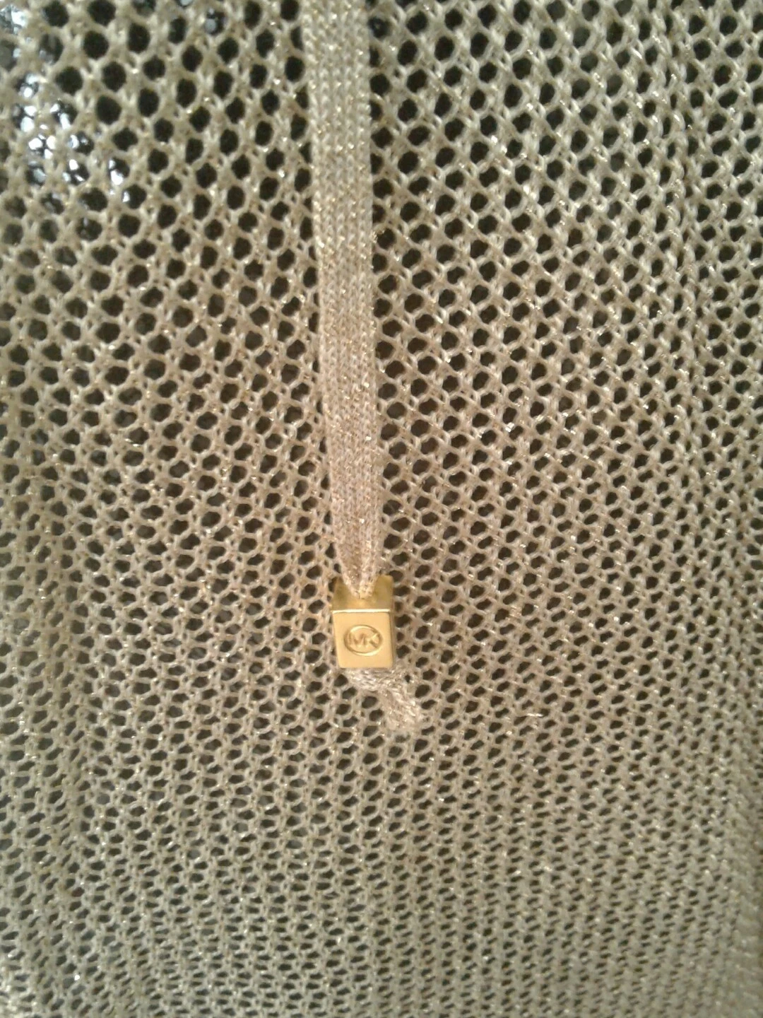 Autentico maglione Michael Kors maglia rete oro con cappuccio. Taglia Media