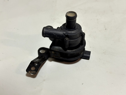 VW Jetta VI 162 Golf 6 1.4 TSI Zusatzwasserpumpe Umwälzpumpe 1K0121093BJ