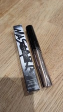 Image of Fenty Beauty by Rihanna Full Frontal Volume, Lift & Curl Mascara (CUZ IM BLACK)