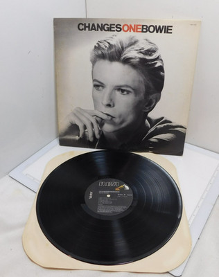 DAVID BOWIE ChangesOneBowie LP RCA Victor 1976/1983 Reissue Changes One
